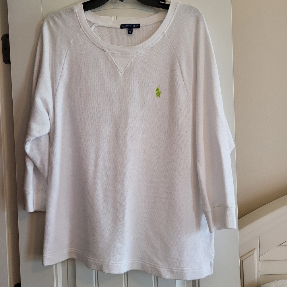 Sweatshirt